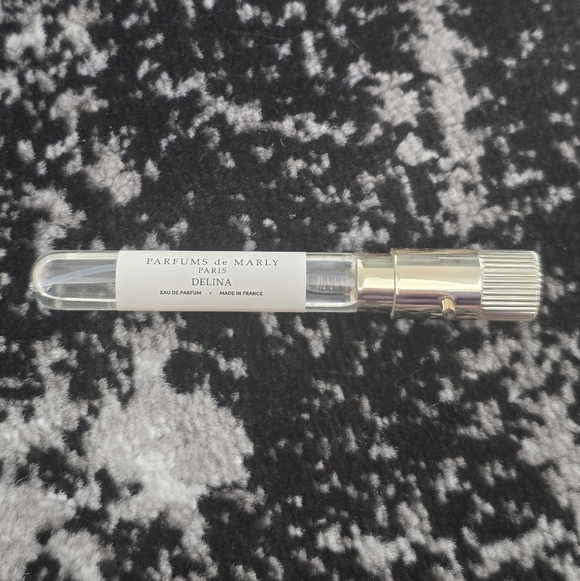 Delina by Parfums de Marly Eau de Parfum Scentbird Travel Spray .27 Fl Oz - Picture 3 of 8